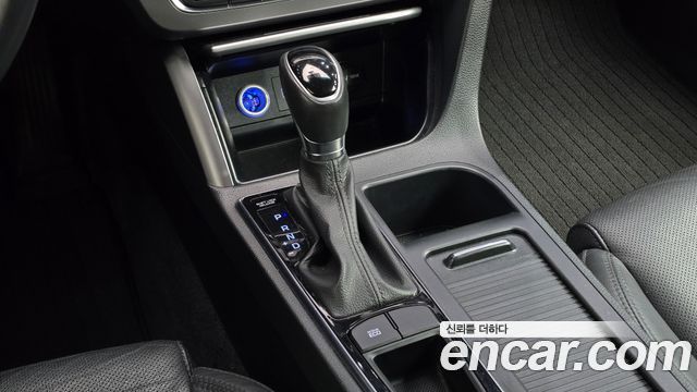 Hyundai Sonata 2017 — photo 12