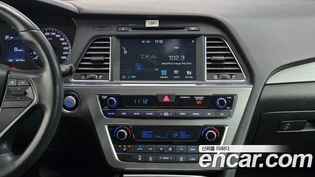 Hyundai Sonata 2017 — photo 25