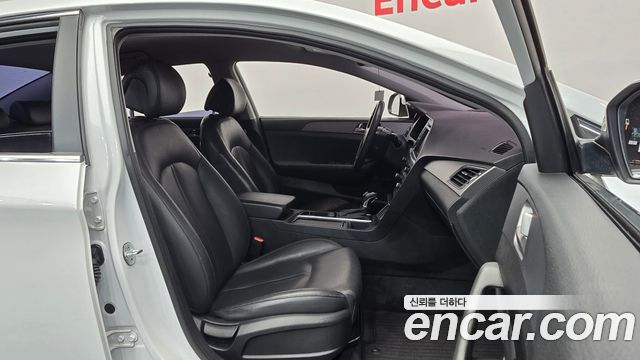 Hyundai Sonata 2017 — photo 16