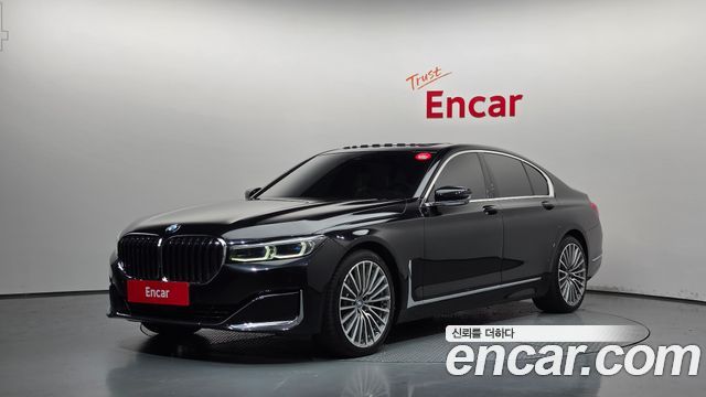 BMW 7-Series 2022 — photo 1