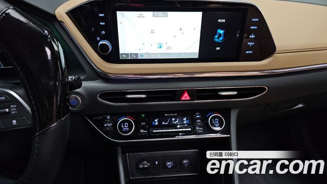 Hyundai Sonata 2021 — photo 19
