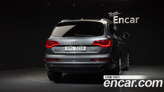 Audi Q7 2014 — photo 4