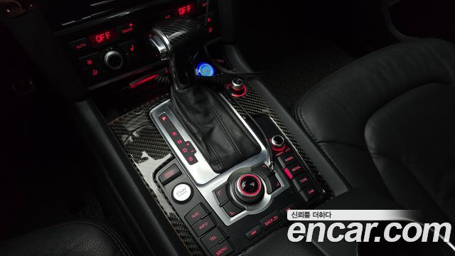 Audi Q7 2014 — photo 9