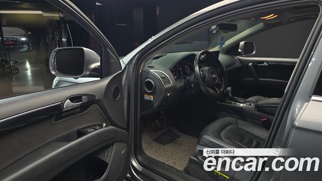 Audi Q7 2014 — photo 10