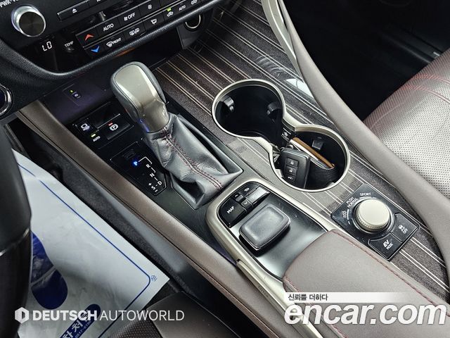 Lexus RX 2018 — photo 9