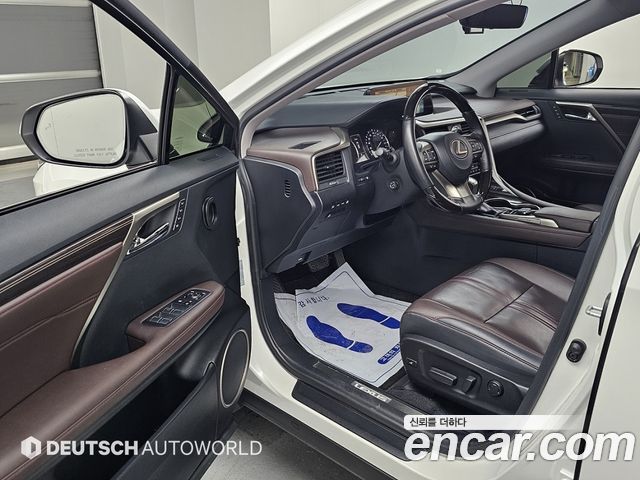 Lexus RX 2018 — photo 11