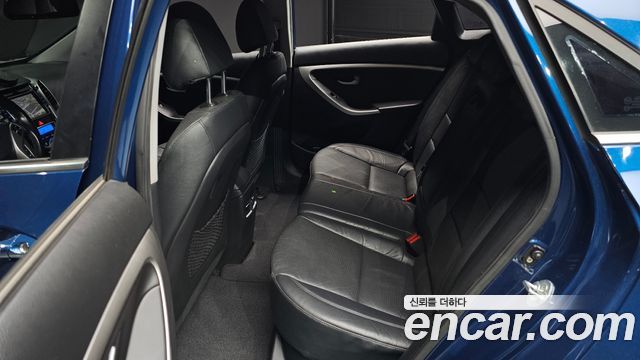 Hyundai i30 2014 — photo 18