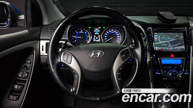 Hyundai i30 2014 — photo 19