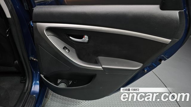 Hyundai i30 2014 — photo 15