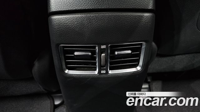 Hyundai i30 2014 — photo 29