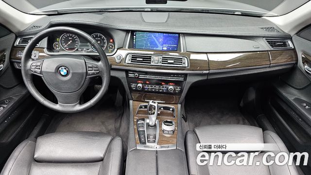 BMW 7-Series 2013 — photo 7