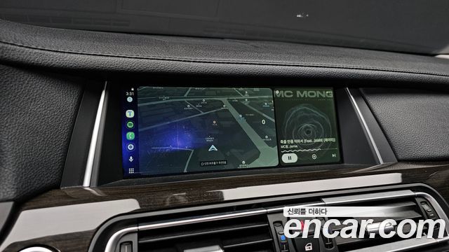 BMW 7-Series 2013 — photo 17