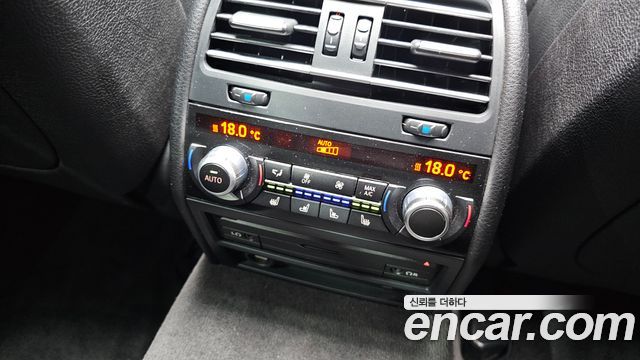 BMW 7-Series 2013 — photo 20