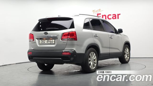 Kia Sorento 2010 — photo 2