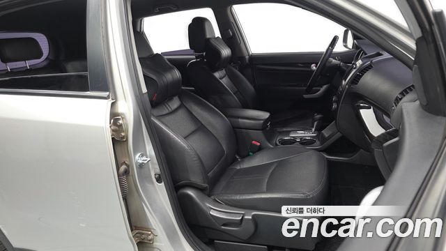 Kia Sorento 2010 — photo 17