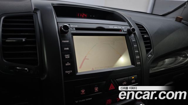 Kia Sorento 2010 — photo 21