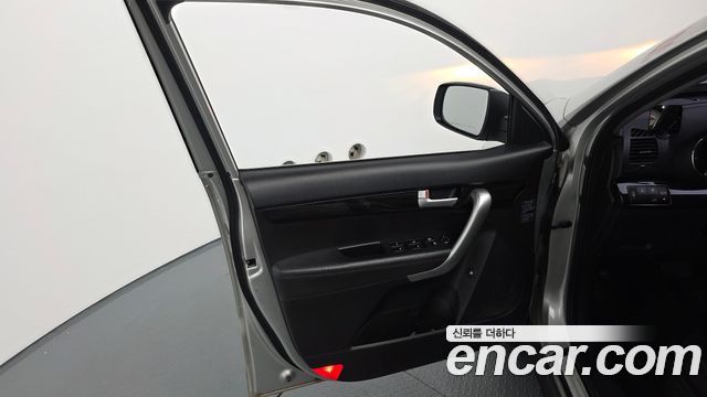 Kia Sorento 2010 — photo 14