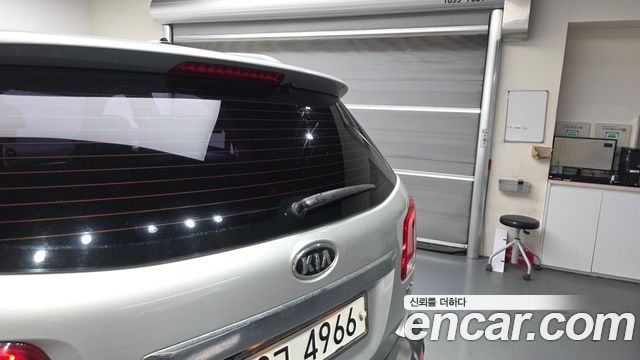 Kia Sorento 2010 — photo 38