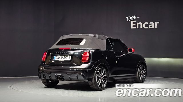 Mini Cooper Convertible 2025 — photo 2