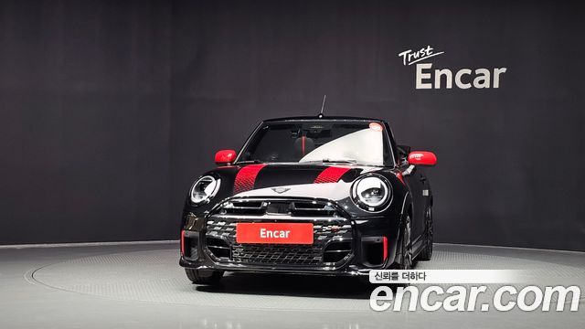 Mini Cooper Convertible 2025 — photo 3