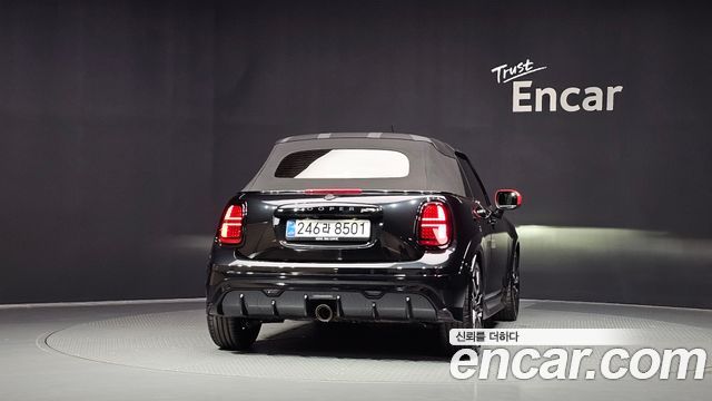 Mini Cooper Convertible 2025 — photo 4