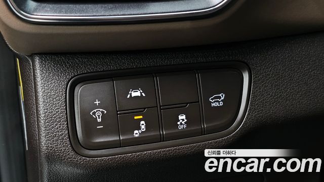 Hyundai Santafe 2019 — photo 27