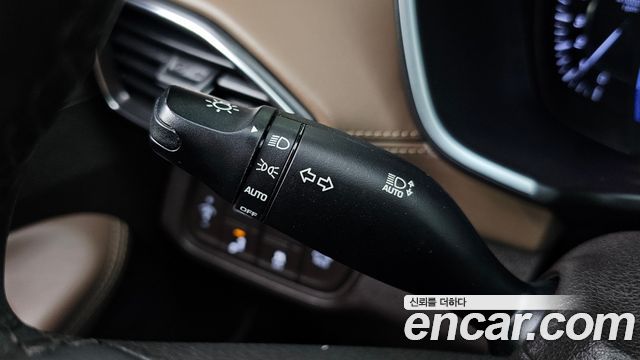 Hyundai Santafe 2019 — photo 36