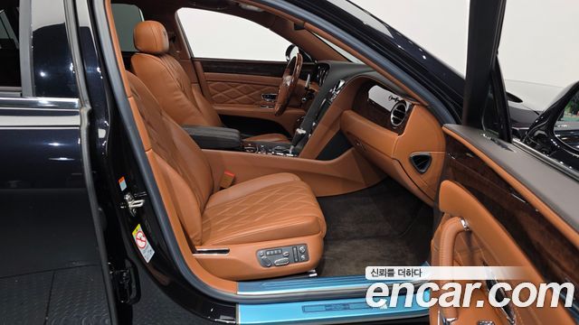 Bentley Flying Spur 2016 — photo 11
