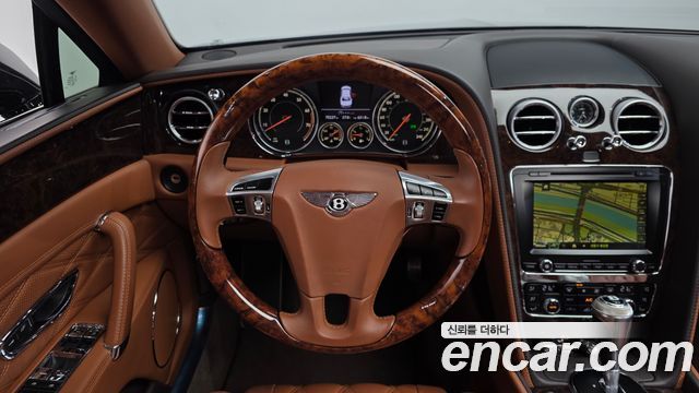 Bentley Flying Spur 2016 — photo 13