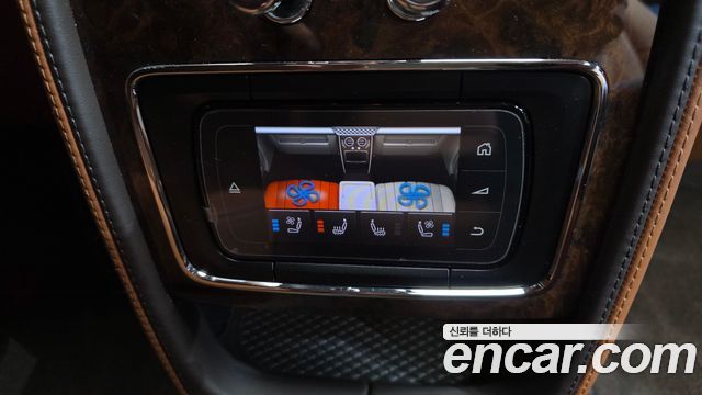 Bentley Flying Spur 2016 — photo 17