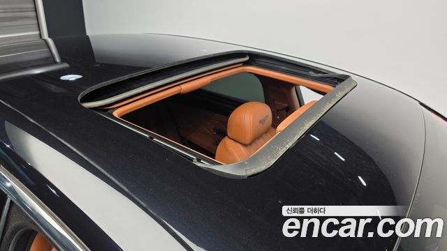 Bentley Flying Spur 2016 — photo 19