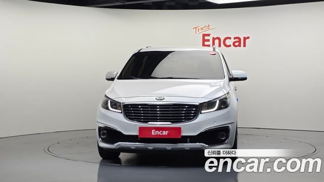 Kia Canival 2018 — photo 3