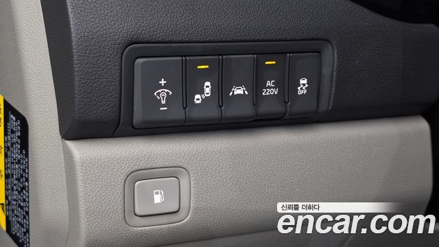 Kia Canival 2018 — photo 19