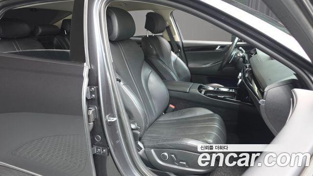 Genesis G80 2021 — photo 12