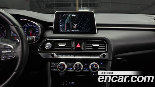Genesis G70 2019 — photo 13