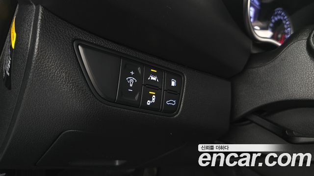 Genesis G70 2019 — photo 17