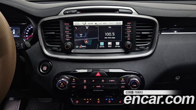 Kia Sorento 2015 — photo 14