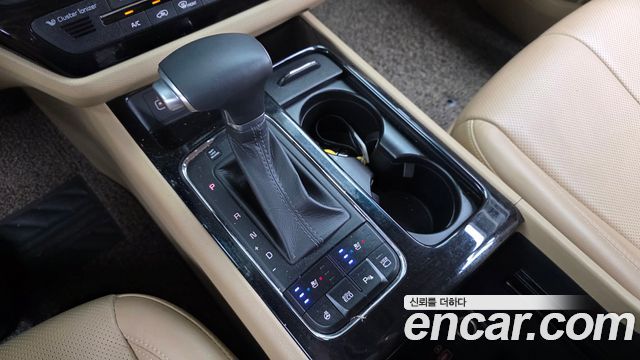 Kia Canival 2017 — photo 9