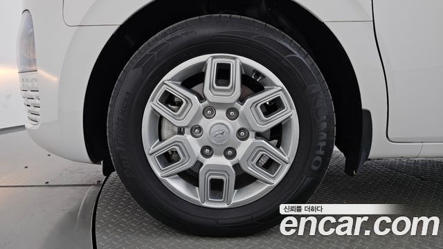 Hyundai Staria 2023 — photo 5
