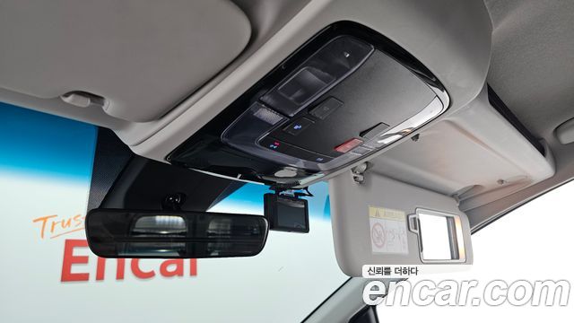 Hyundai Staria 2023 — photo 25