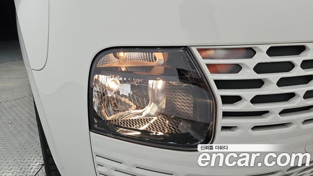 Hyundai Staria 2023 — photo 8