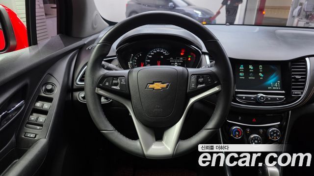 Chevrolet Korea Trax 2018 — photo 13