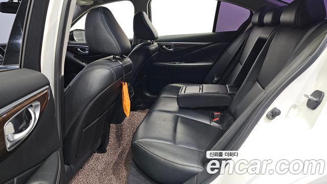 Infiniti Q50 2014 — photo 11