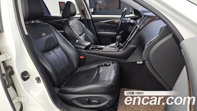 Infiniti Q50 2014 — photo 12