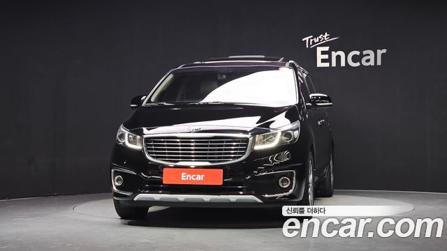 Kia Canival 2018 — photo 3