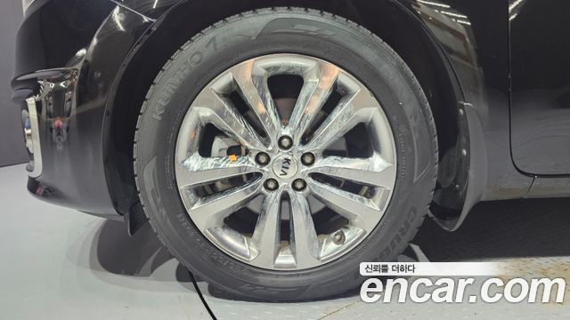 Kia Canival 2018 — photo 5