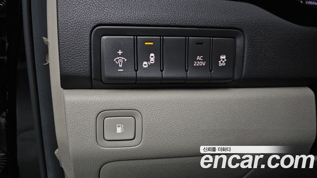 Kia Canival 2018 — photo 23
