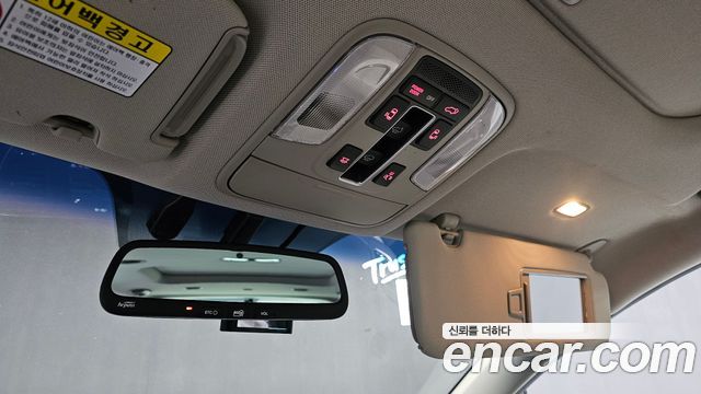 Kia Canival 2018 — photo 29