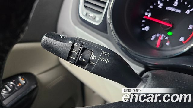 Kia Canival 2018 — photo 33