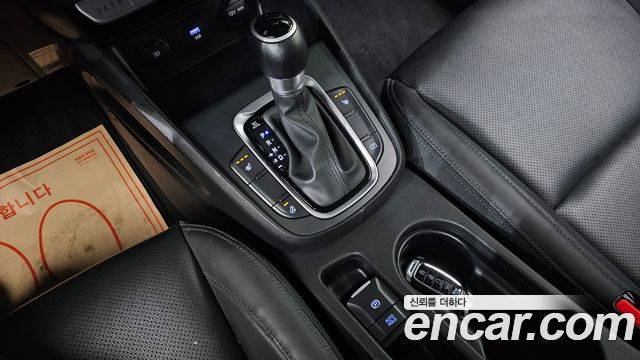 Hyundai Kona 2023 — photo 12